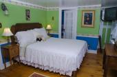 La Mona-Lysa-Queen-Romantique-Salle de bain Privée-Vue sur Rue